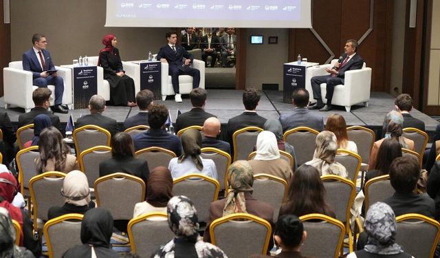 BAKAN TEKİN, BOSPHORUS DİPLOMASİ FORUMU'NA KATILDI